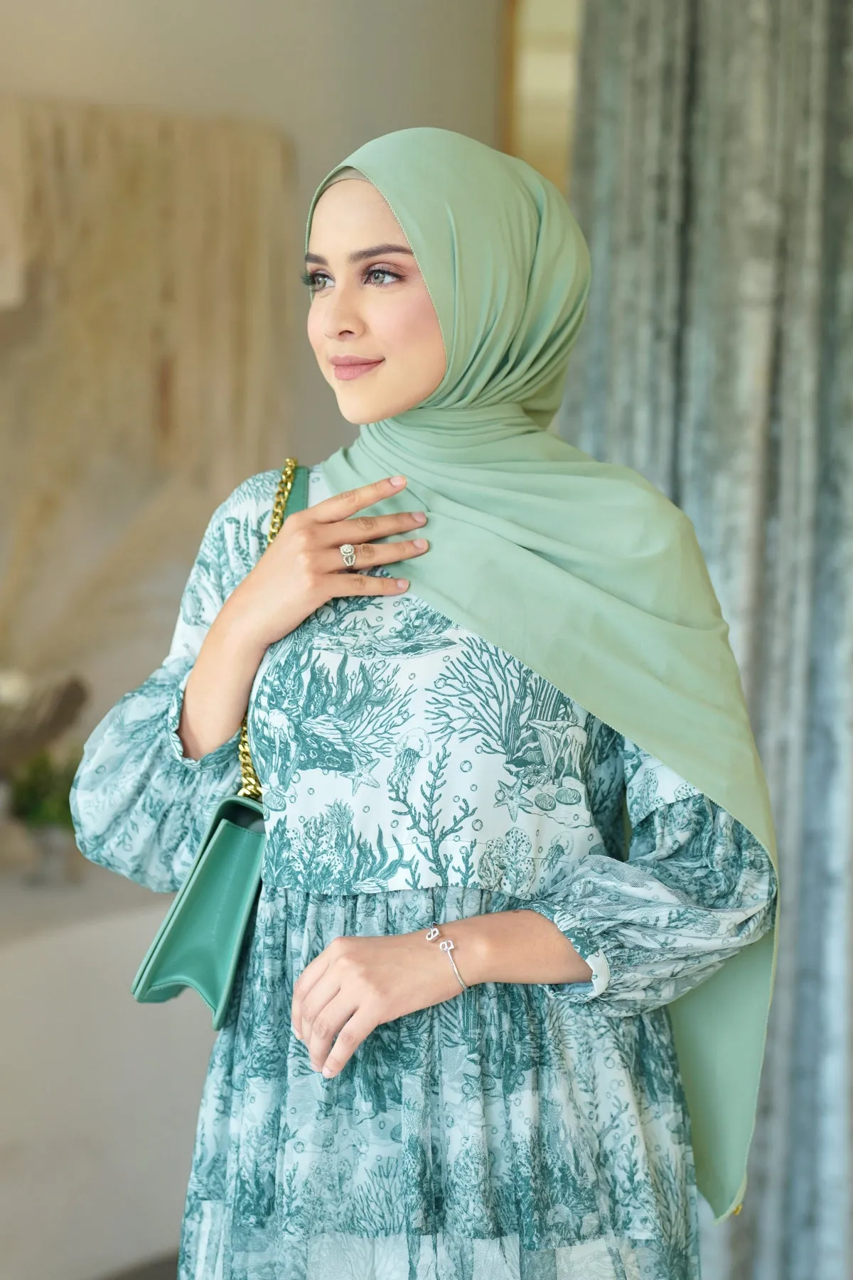 Everyday Shawl - Honeydew